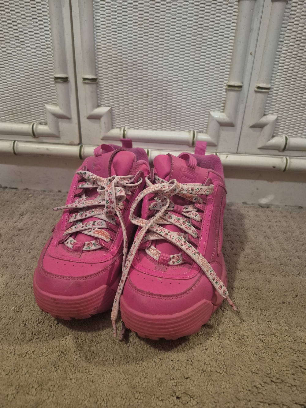 Fila Kids Bright Pink Sneakers with Patterned Laces